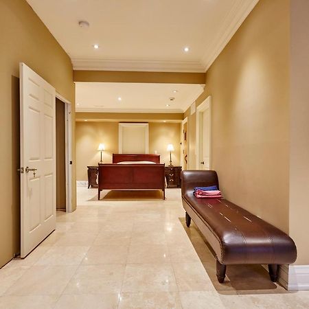Elegant Apartment With Sauna Toronto Esterno foto